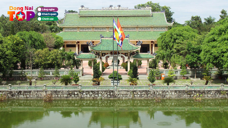 Van-mieu-tran-bien-dong-nai-noi-luu-giu-nen-van-hoa-lau-doi-dongnaitoplist