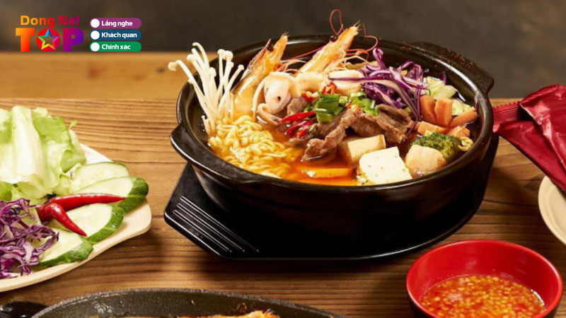 Top-11-dia-chi-an-mi-cay-o-bien-hoa-ngon-nhieu-cap-do-dongnaitoplist