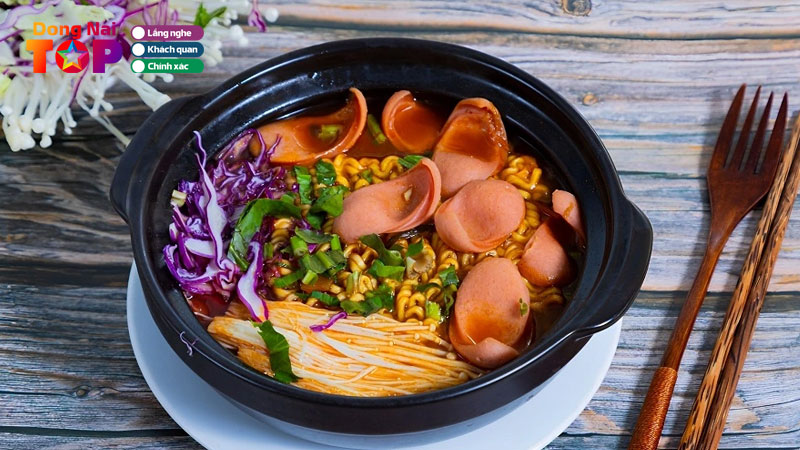 Top-10-quan-mi-cay-dong-nai-ngon-duoc-nhieu-ban-tre-yeu-thich-dongnaitoplist