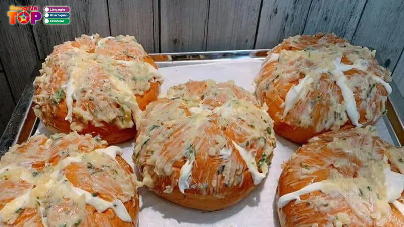 Top-5-tiem-banh-mi-pho-mai-tan-chay-dong-nai-ban-nen-an-thu