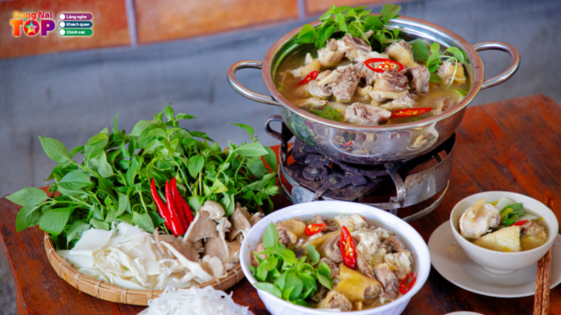 Top-5-quan-lau-ga-la-e-dong-nai-ngon-dung-chuan-huong-vi