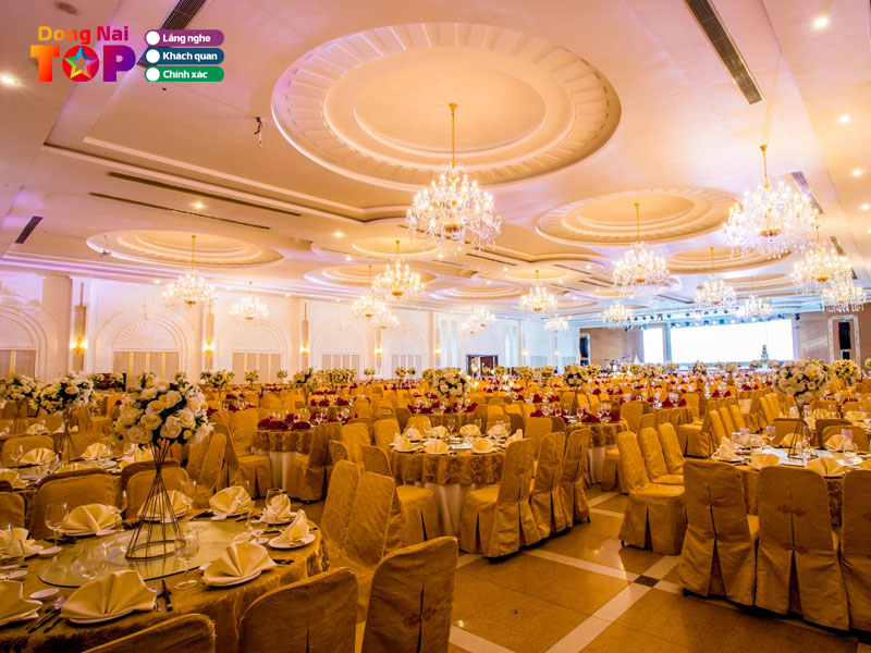 Nha-hang-tiec-cuoi-golden-palace-dongnaitoplist