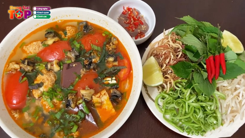 Quan-bun-oc-dong-nai-top-5-quan-ngon-tuyet-cu-meo