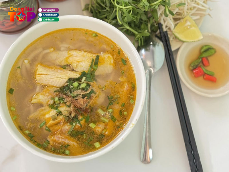 Banh-canh-ca-loc-co-thu-dongnaitoplist
