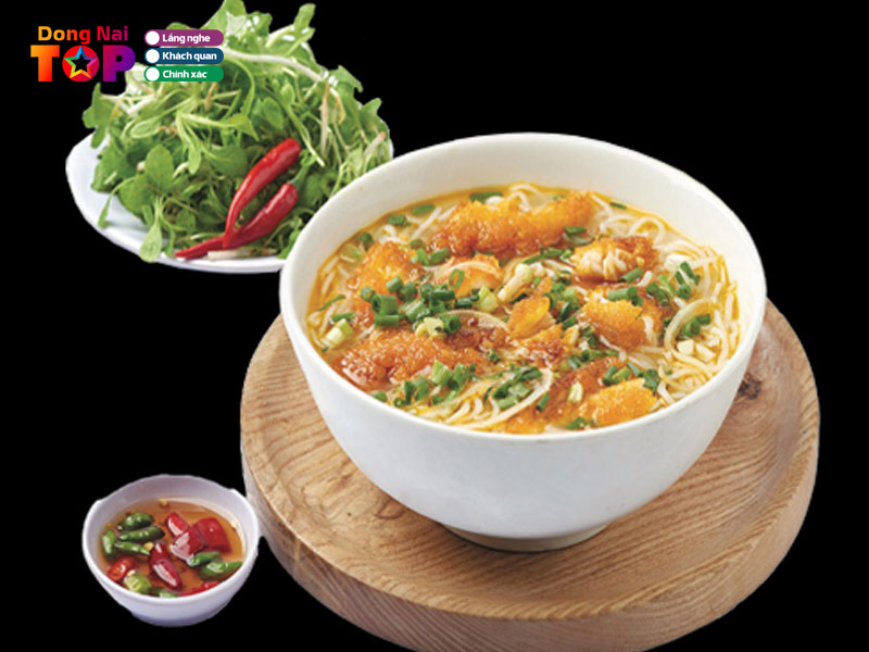 Banh-canh-ca-loc-cuong-do-la-dongnaitoplist