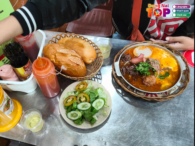 Banh-mi-chao-pate-dongnaitoplist
