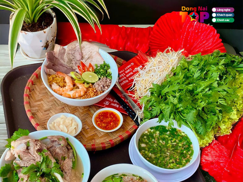Hu-tieu-nam-vang-ngoc-dongnaitoplist