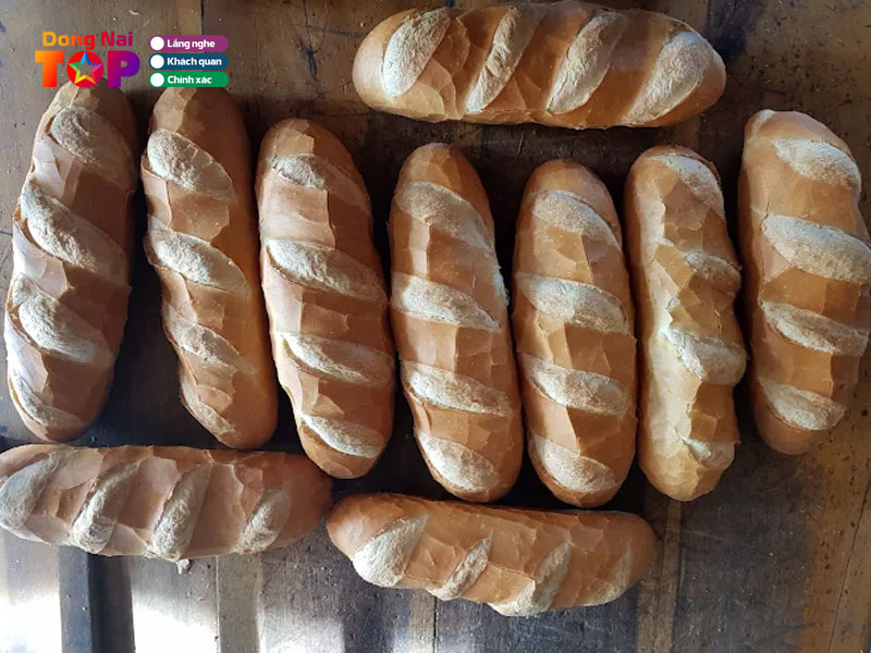 Lo-banh-mi-tu-thau-dongnaitoplist