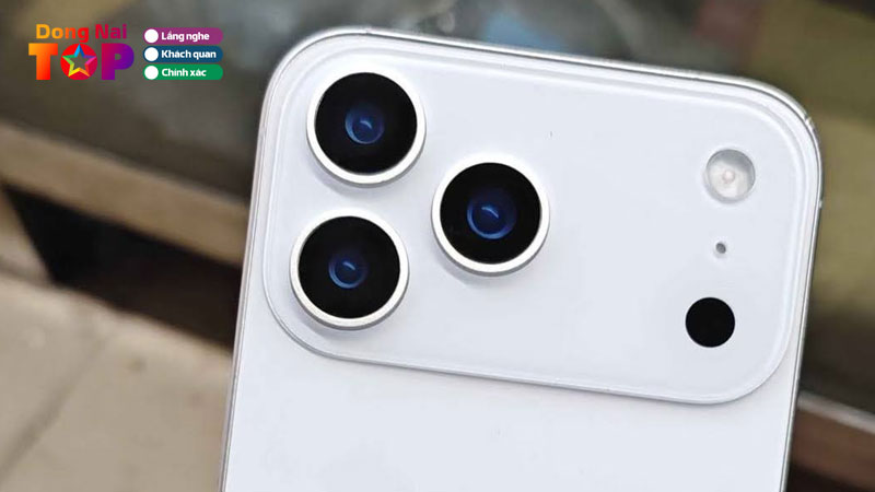 Trai-nghiem-streaming-iphone-17-pro-max-video-am-nhac-va-podcast-song-dong-dongnaitoplist