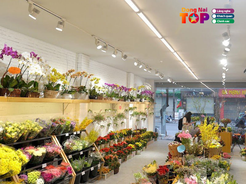 Shop-hoa-tuoi-tai-tt-dinh-quan-dong-nai-giao-tan-noi-dongnaitoplist