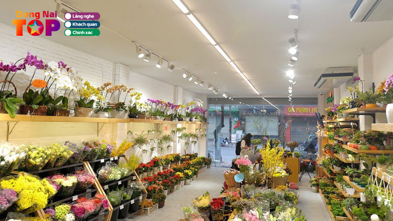 Top-10-dia-chi-mua-hoa-tuoi-tai-dinh-quan-dong-nai-dep-gia-phai-chang-dongnaitoplist