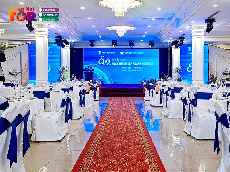 Nha-hang-sen-vang-dongnaitoplist