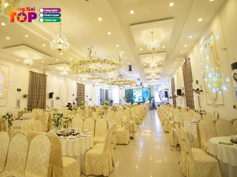 Nha-hang-tiec-cuoi-pho-doi-dongnaitoplist