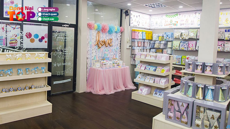 Top-7-dia-chi-ban-phu-kien-sinh-nhat-tai-dong-nai-nhieu-mau-dongnaitoplist