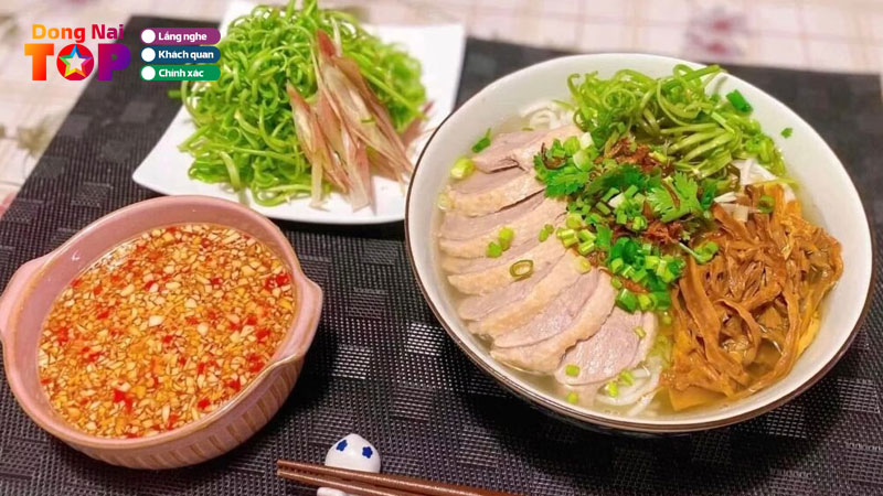 Top-5-dia-chi-ban-bun-vit-tai-dong-nai-ngon-noi-tieng-an-la-ghien-dongnaitoplist