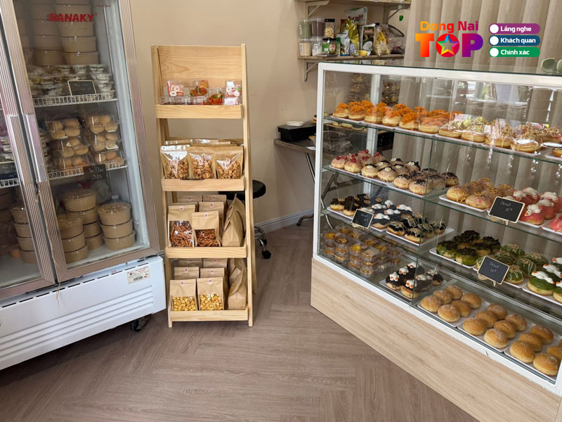 Tiem-banh-donut-ngoc-thu-dongnaitoplist