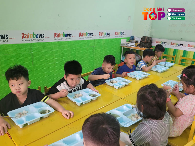 Toan-tu-duy-rainbows-dongnaitoplist